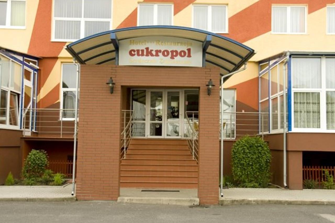 Hotel Restauracja Cukropol Гостинь Екстер'єр фото